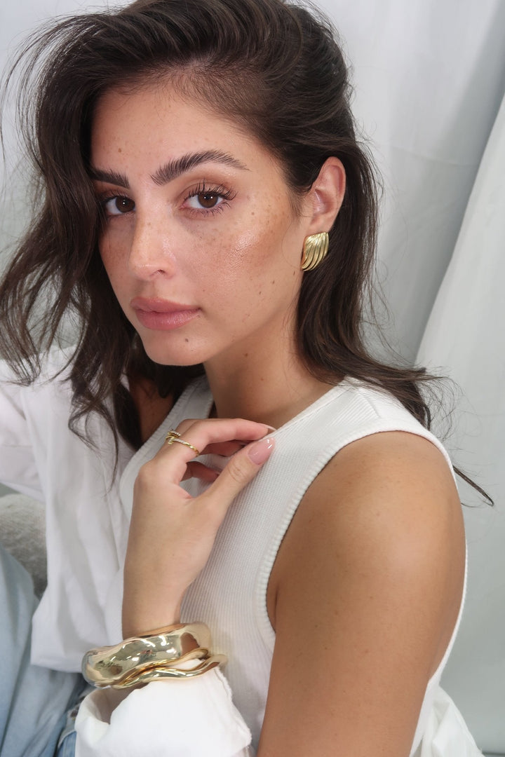 Golden Wave Studs