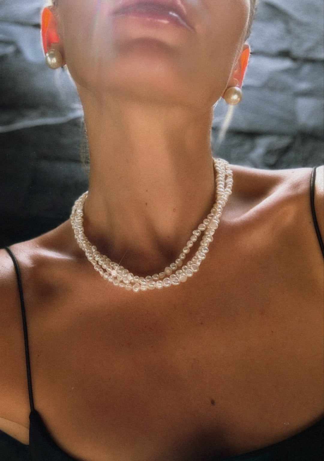 Pearl studs